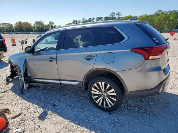 JA4AZ3A37LZ024701 2020 MITSUBISHI OUTLANDER - Image 2
