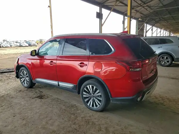 JA4AZ3A37LZ025573 2020 MITSUBISHI OUTLANDER - Image 2