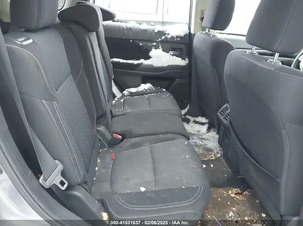 JA4AZ3A37LZ027551 2020 MITSUBISHI OUTLANDER - Image 8