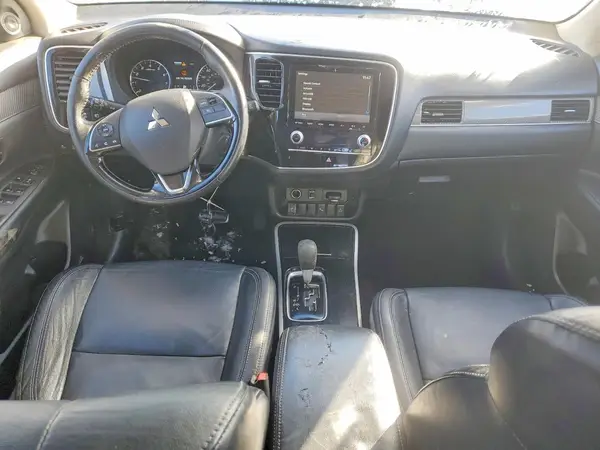 JA4AZ3A37LZ033057 2020 MITSUBISHI OUTLANDER - Image 8