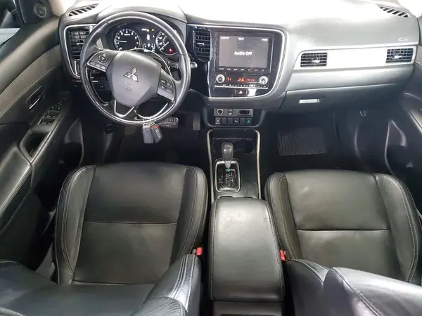 JA4AZ3A37LZ035889 2020 MITSUBISHI OUTLANDER - Image 8