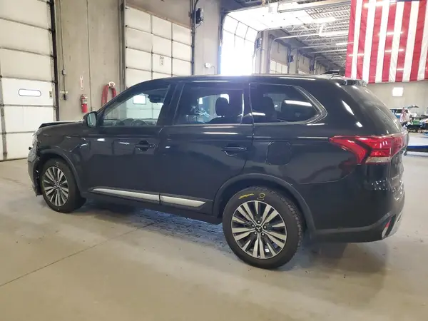 JA4AZ3A37LZ042423 2020 MITSUBISHI OUTLANDER - Image 2