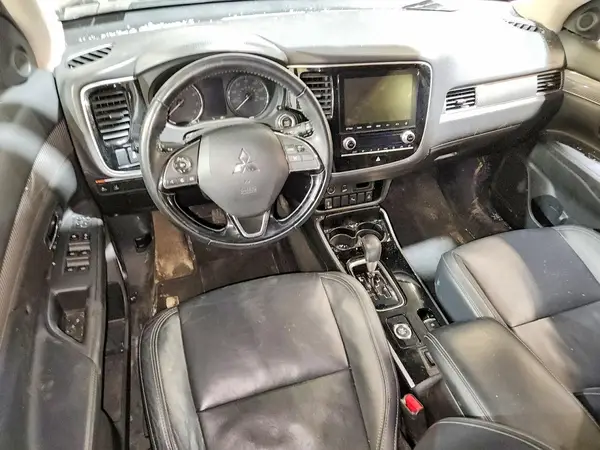 JA4AZ3A37LZ045788 2020 MITSUBISHI OUTLANDER - Image 8