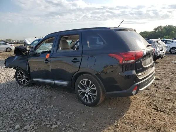 JA4AZ3A38GZ001322 2016 MITSUBISHI OUTLANDER - Image 2