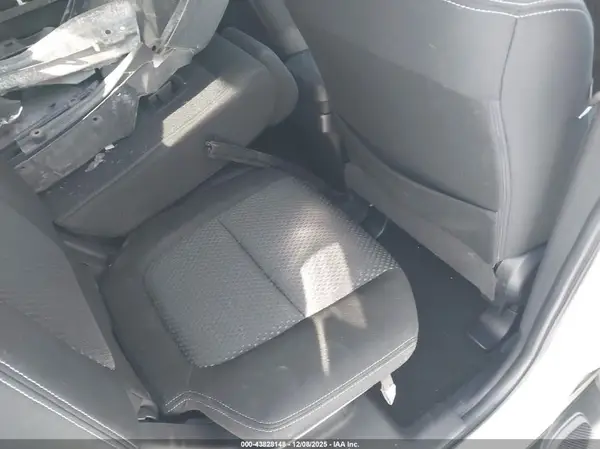 JA4AZ3A38GZ001403 2016 MITSUBISHI OUTLANDER - Image 8