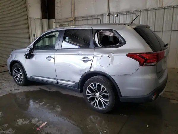 JA4AZ3A38GZ002311 2016 MITSUBISHI OUTLANDER - Image 2