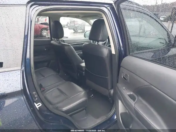 JA4AZ3A38GZ007184 2016 MITSUBISHI OUTLANDER - Image 8