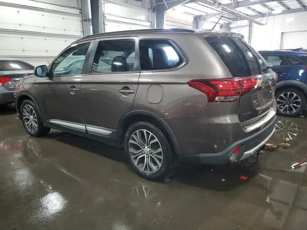 JA4AZ3A38GZ010795 2016 MITSUBISHI OUTLANDER - Image 2