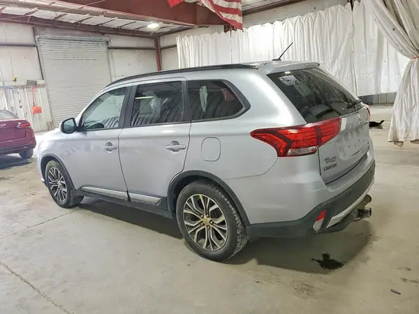 JA4AZ3A38GZ012143 2016 MITSUBISHI OUTLANDER - Image 2