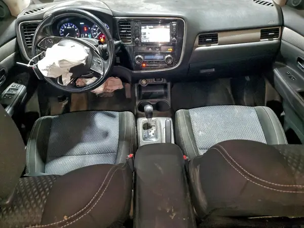 JA4AZ3A38GZ012532 2016 MITSUBISHI OUTLANDER - Image 8