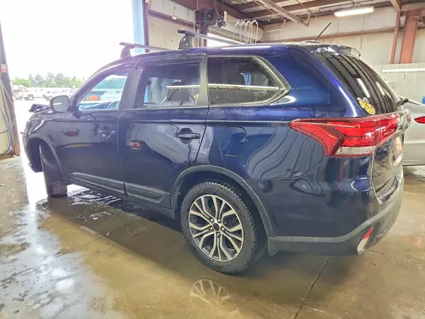 JA4AZ3A38GZ015446 2016 MITSUBISHI OUTLANDER - Image 2