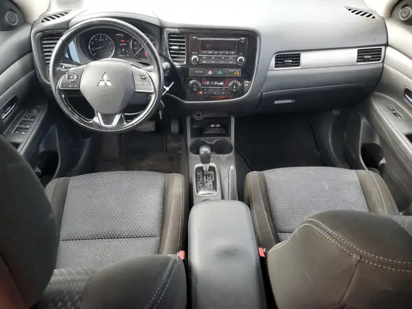 JA4AZ3A38GZ018170 2016 MITSUBISHI OUTLANDER - Image 8