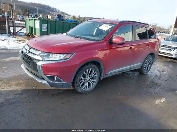 JA4AZ3A38GZ019318 2016 MITSUBISHI OUTLANDER - Image 2