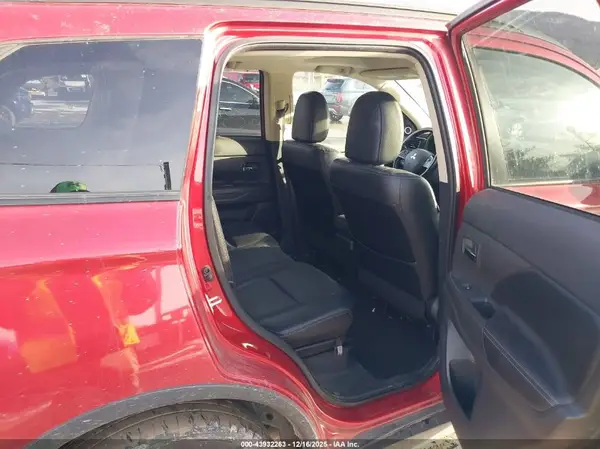 JA4AZ3A38GZ019318 2016 MITSUBISHI OUTLANDER - Image 8