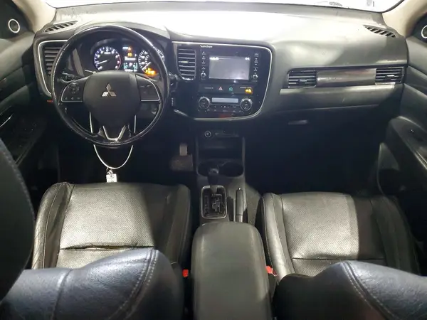 JA4AZ3A38GZ036183 2016 MITSUBISHI OUTLANDER - Image 8