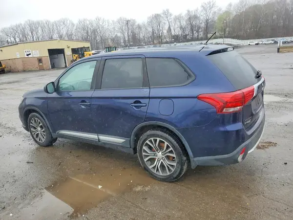 JA4AZ3A38GZ037088 2016 MITSUBISHI OUTLANDER - Image 2