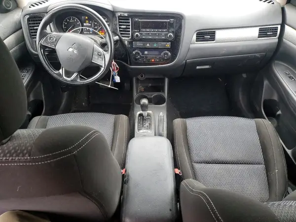 JA4AZ3A38GZ037088 2016 MITSUBISHI OUTLANDER - Image 8