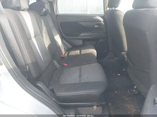 JA4AZ3A38GZ037513 2016 MITSUBISHI OUTLANDER - Image 8
