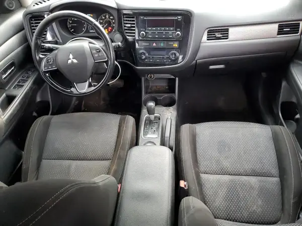 JA4AZ3A38GZ052870 2016 MITSUBISHI OUTLANDER - Image 8
