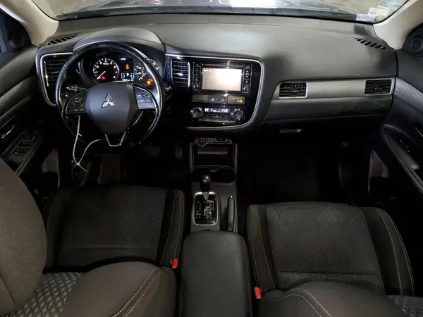 JA4AZ3A38GZ053324 2016 MITSUBISHI OUTLANDER - Image 8
