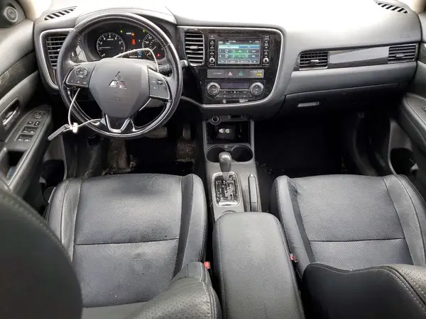 JA4AZ3A38GZ053663 2016 MITSUBISHI OUTLANDER - Image 8