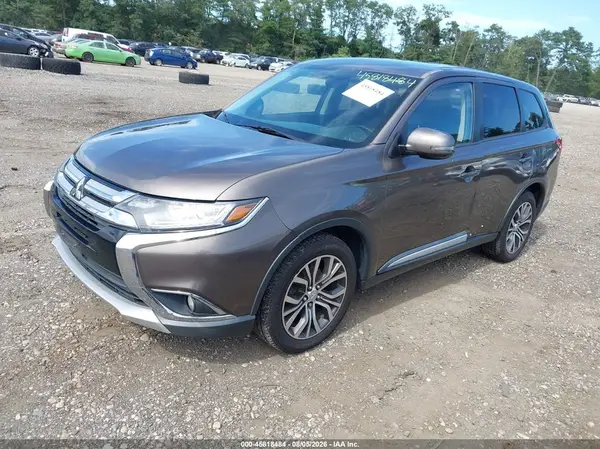 JA4AZ3A38GZ060631 2016 MITSUBISHI OUTLANDER - Image 2