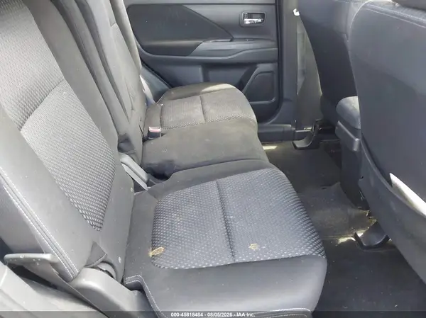 JA4AZ3A38GZ060631 2016 MITSUBISHI OUTLANDER - Image 8