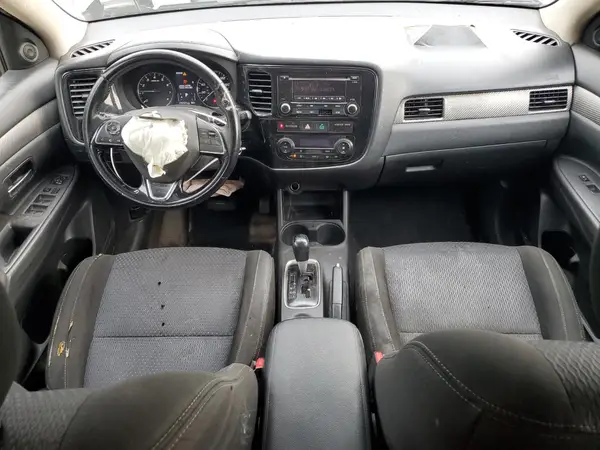 JA4AZ3A38GZ064159 2016 MITSUBISHI OUTLANDER - Image 8