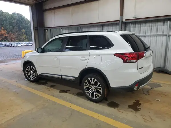 JA4AZ3A38GZ064291 2016 MITSUBISHI OUTLANDER - Image 2
