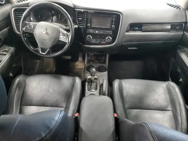 JA4AZ3A38GZ064906 2016 MITSUBISHI OUTLANDER - Image 8