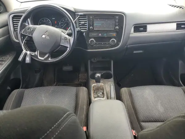 JA4AZ3A38GZ065053 2016 MITSUBISHI OUTLANDER - Image 8