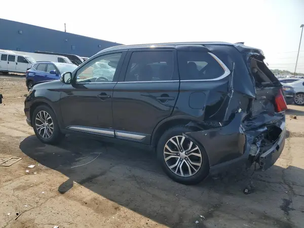 JA4AZ3A38HZ017229 2017 MITSUBISHI OUTLANDER - Image 2