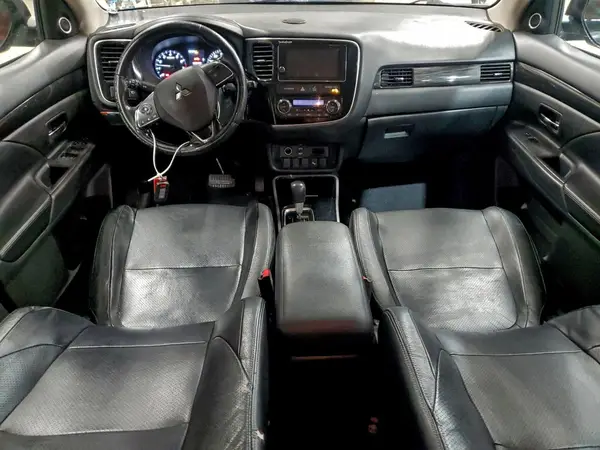 JA4AZ3A38HZ029638 2017 MITSUBISHI OUTLANDER - Image 8