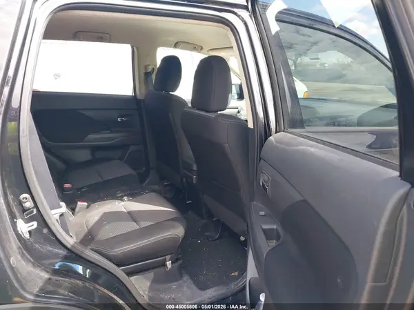 JA4AZ3A38HZ036542 2017 MITSUBISHI OUTLANDER - Image 8