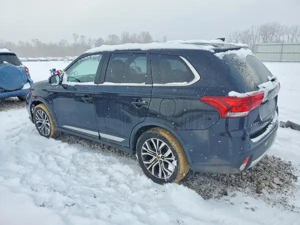 JA4AZ3A38HZ050053 2017 MITSUBISHI OUTLANDER - Image 2