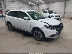 JA4AZ3A38JZ010688 2018 MITSUBISHI OUTLANDER