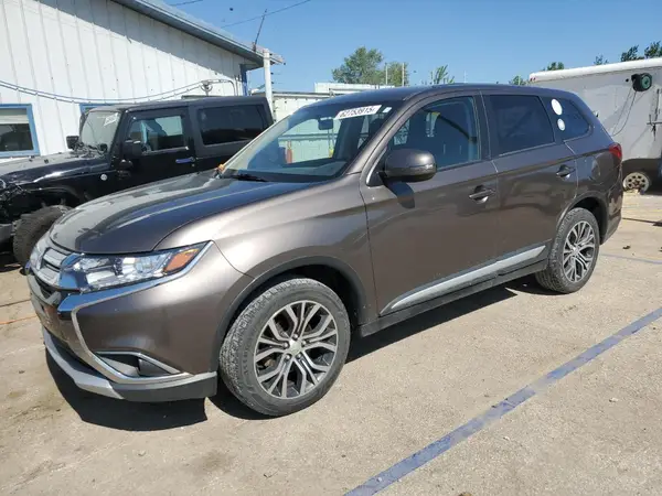 JA4AZ3A38JZ013798 2018 MITSUBISHI OUTLANDER - Image 1