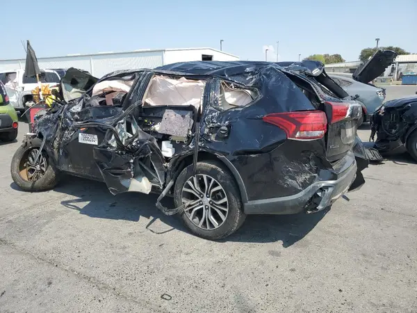 JA4AZ3A38JZ041150 2018 MITSUBISHI OUTLANDER - Image 2