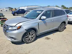 JA4AZ3A38JZ055386 2018 MITSUBISHI OUTLANDER