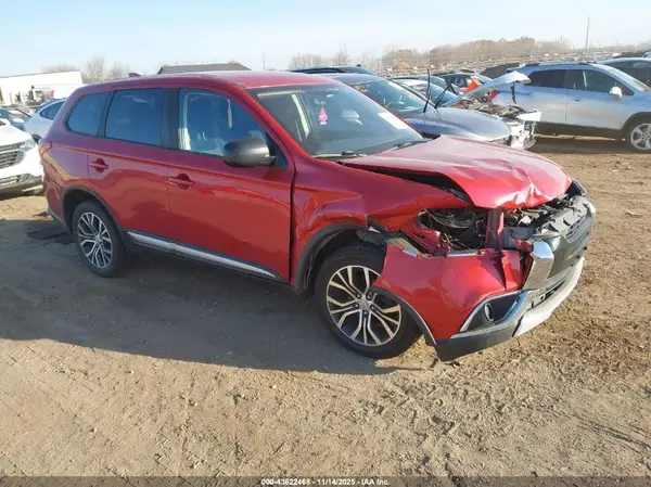 JA4AZ3A38JZ056618 2018 MITSUBISHI OUTLANDER - Image 1