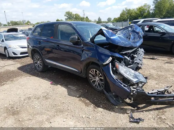 JA4AZ3A38JZ057140 2018 MITSUBISHI OUTLANDER - Image 1