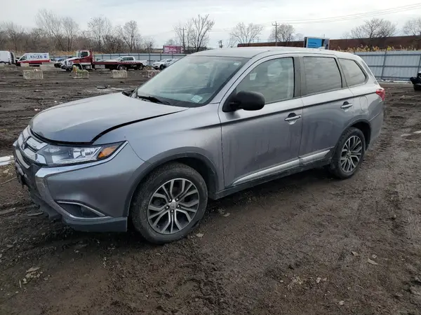 JA4AZ3A38JZ058739 2018 MITSUBISHI OUTLANDER - Image 1
