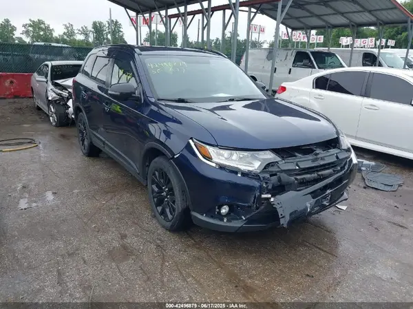 JA4AZ3A38JZ064850 2018 MITSUBISHI OUTLANDER - Image 1