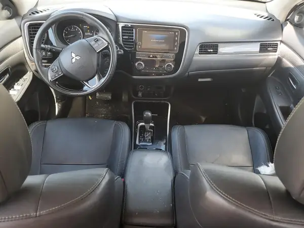 JA4AZ3A38KJ001313 2019 MITSUBISHI OUTLANDER - Image 8