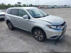 JA4AZ3A38KJ001425 2019 MITSUBISHI OUTLANDER