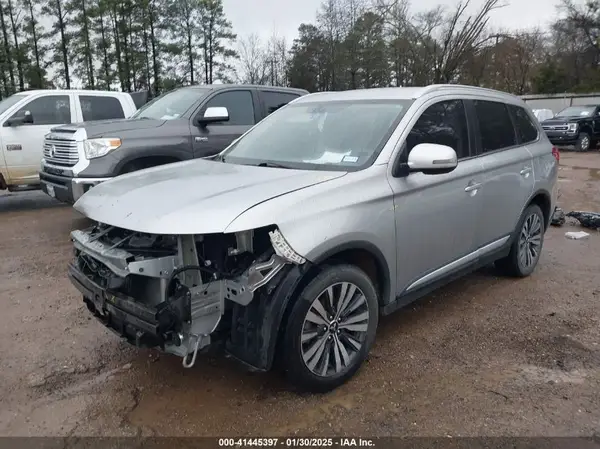 JA4AZ3A38KJ001599 2019 MITSUBISHI OUTLANDER - Image 2