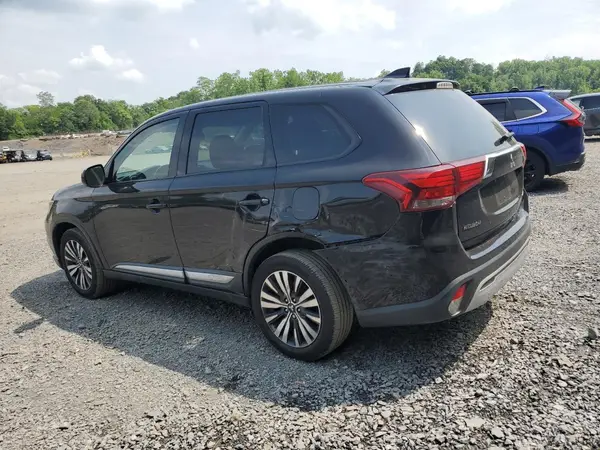 JA4AZ3A38KZ005105 2019 MITSUBISHI OUTLANDER - Image 2