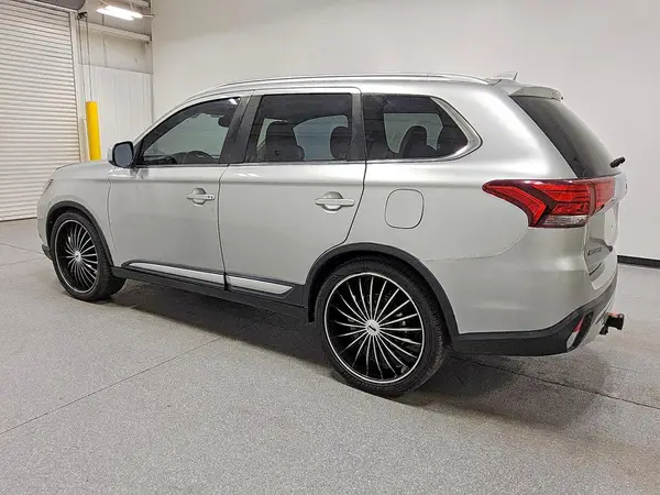 JA4AZ3A38KZ008134 2019 MITSUBISHI OUTLANDER - Image 2