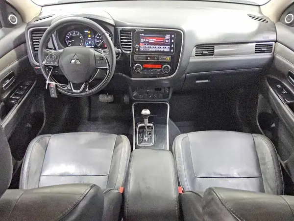 JA4AZ3A38KZ008134 2019 MITSUBISHI OUTLANDER - Image 8
