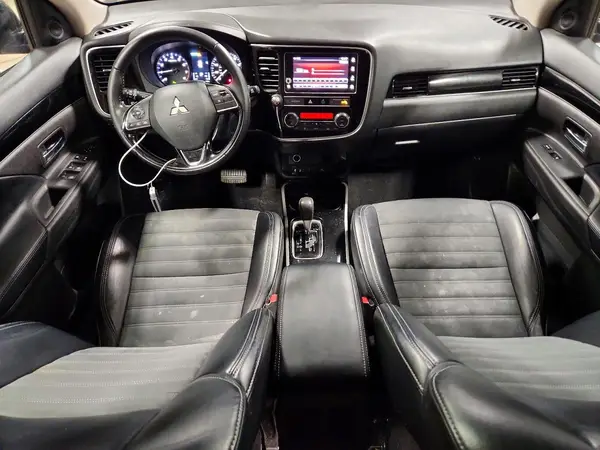 JA4AZ3A38KZ008912 2019 MITSUBISHI OUTLANDER - Image 8